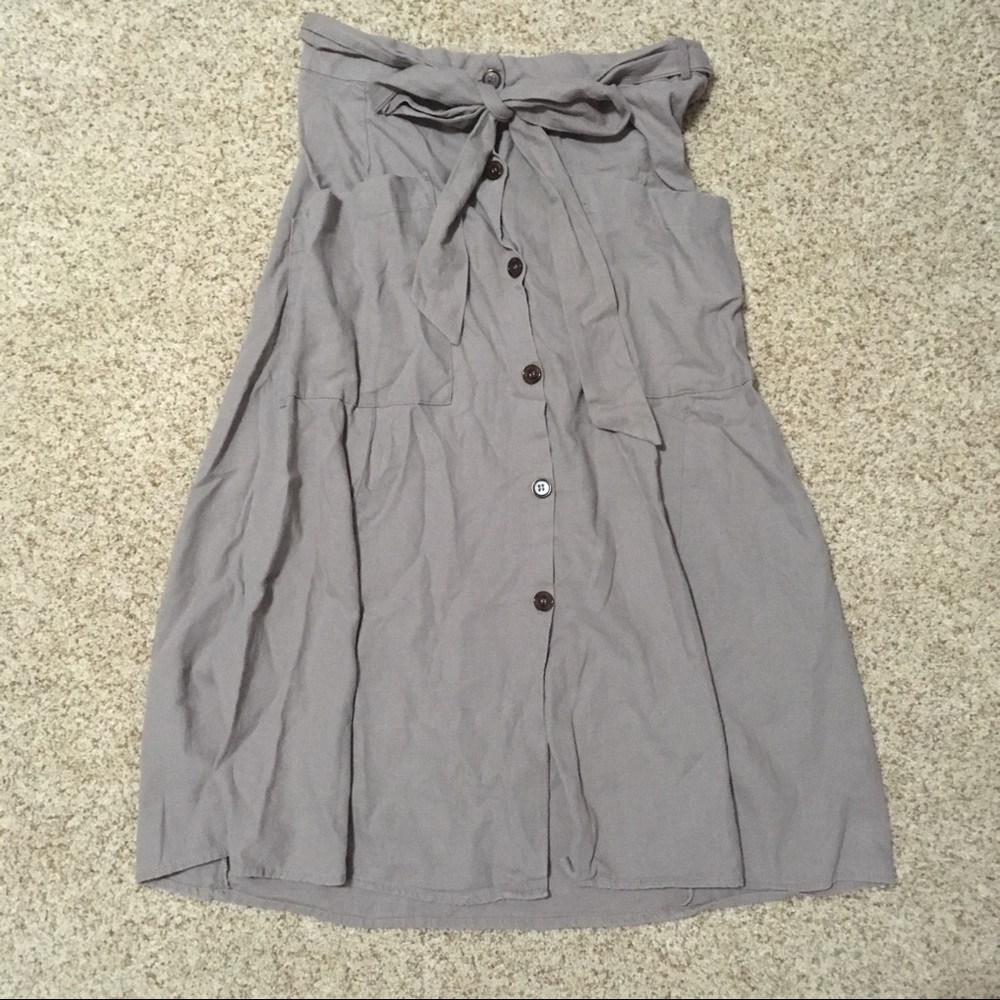 Linen button skirt with sash and pockets